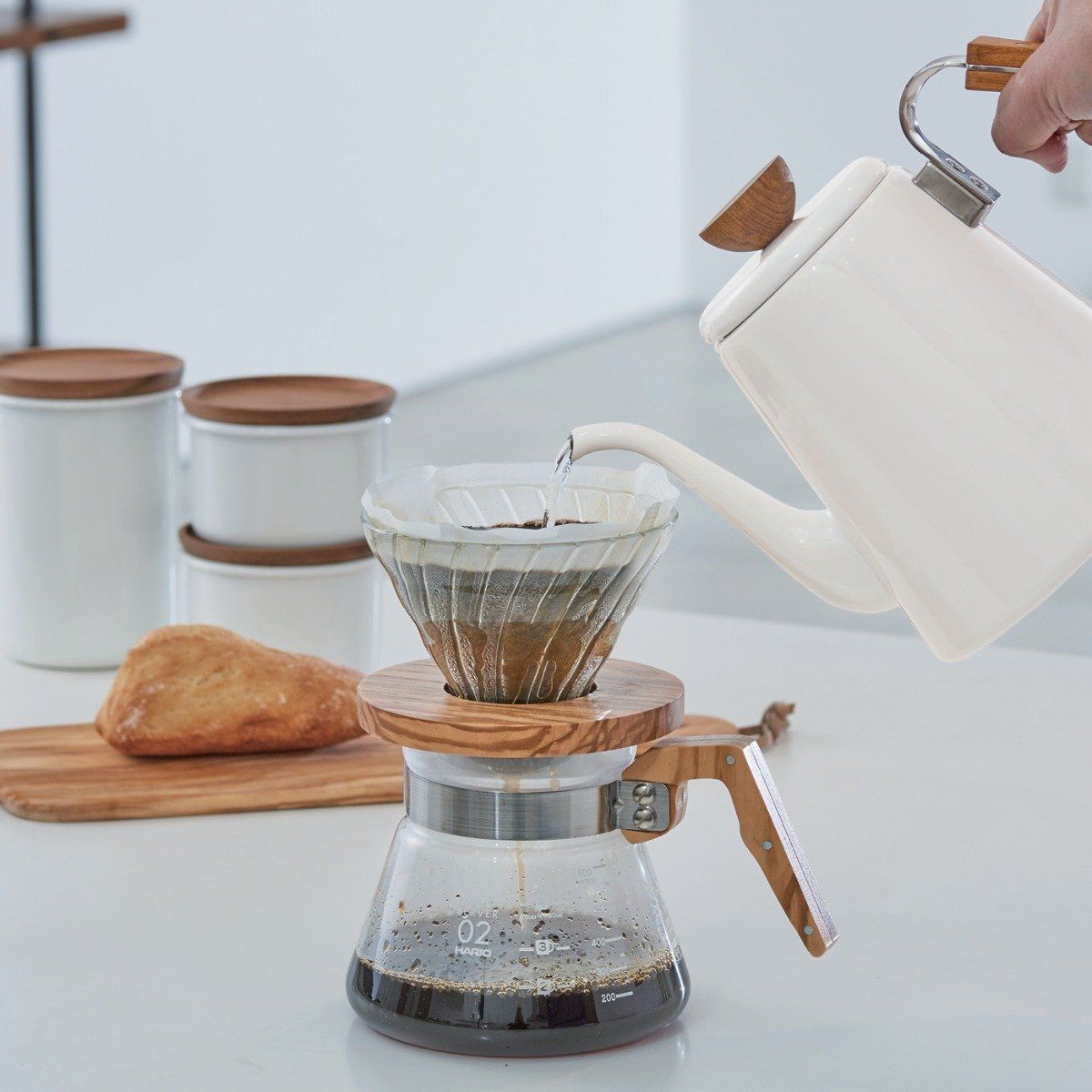 Hario V60 Glass Dripper - 02 - Olive Wood filter coffee