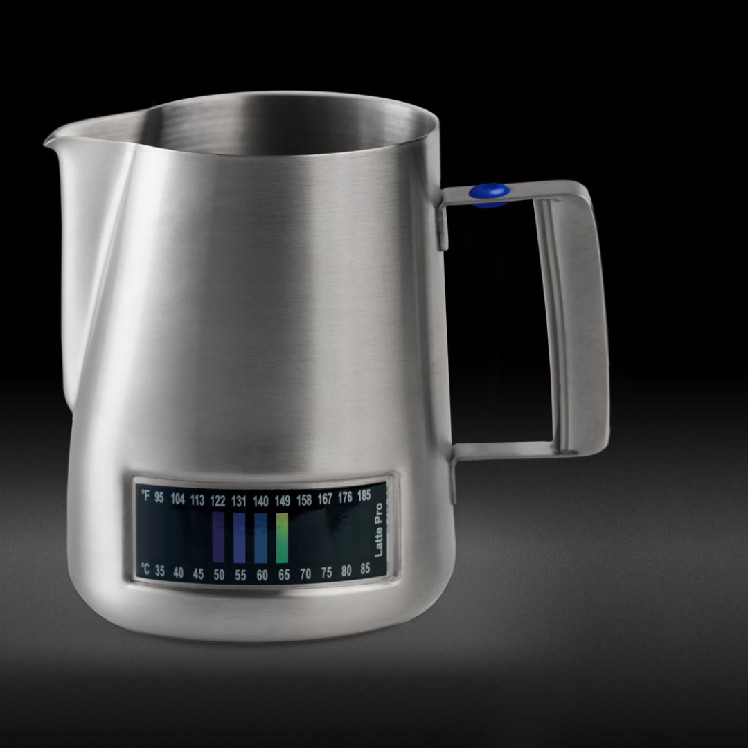 Latte Pro Milk Jug - Matt Black 480ml shot